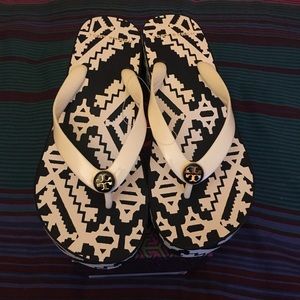 Cut-out wedge flip flop PVC/EVA